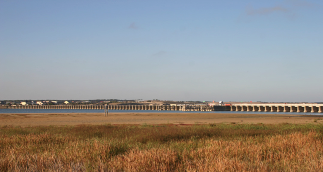 Goolwa Sea dyke 2009